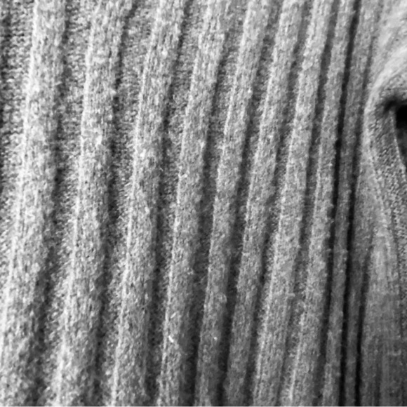 Gap Women Gray Sweater Sz S - Picture 5 of 10